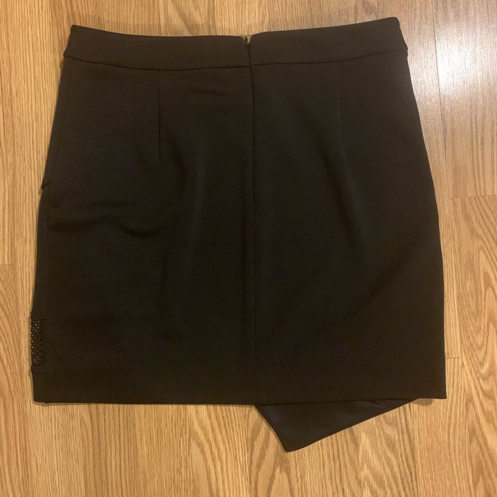 Asymmetrical Mini Skirt - Picture 7 of 8